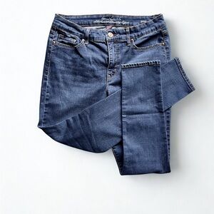 Gloria Vanderbilt Jessa All-Around Slimming Effect